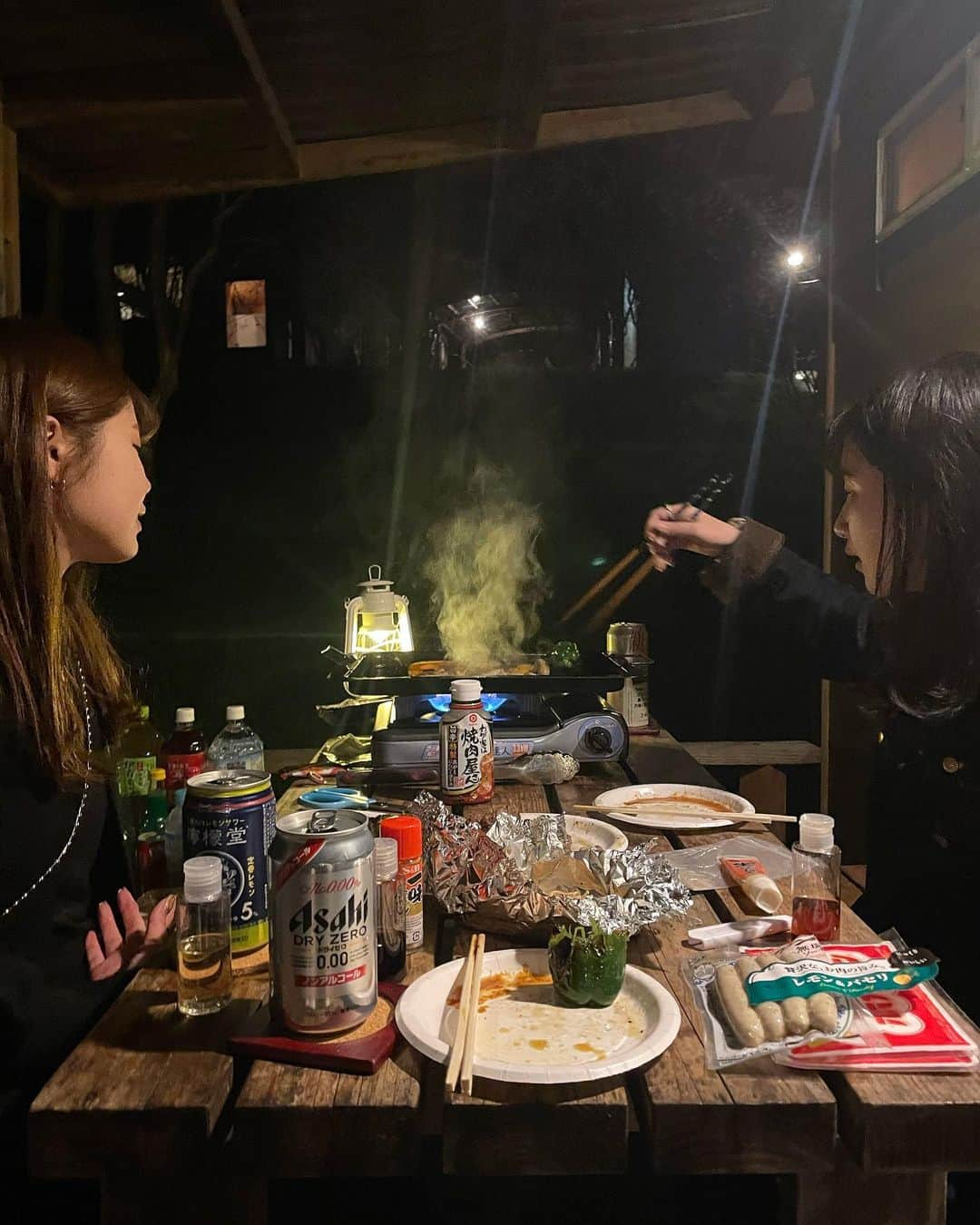 大和屋穂香（ほのちぃ）さんのインスタグラム写真 - (大和屋穂香（ほのちぃ）Instagram)「大好きな地元のお友達と⛺️🍻🍳 👕 @tothesea_hawaii」5月2日 21時48分 - honochii0919