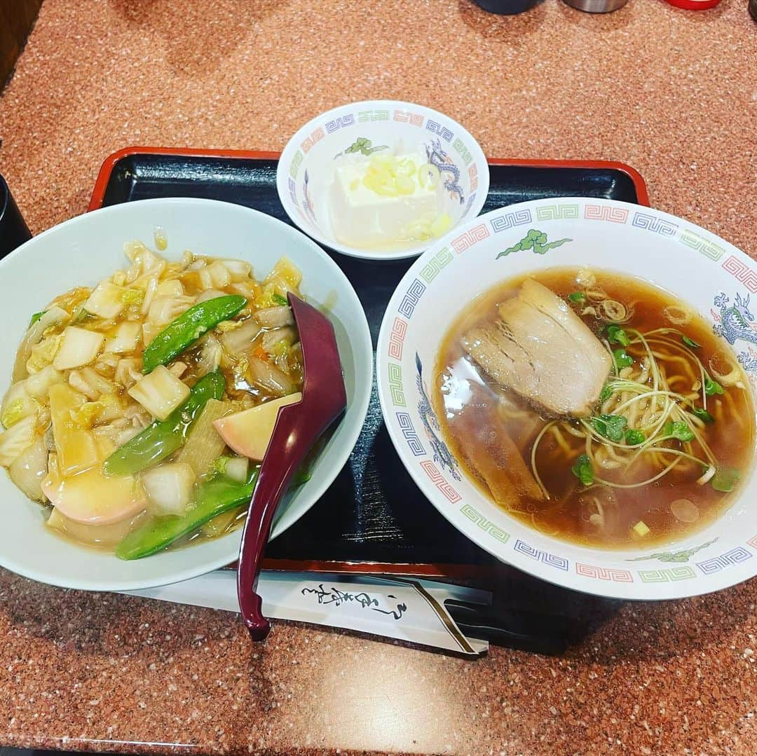 Q太郎さんのインスタグラム写真 - (Q太郎Instagram)「#さいたま市#浦和区#elan#エラン#仕事前に#食事#中華#町中華#中華丼セット」5月2日 22時01分 - qtaro.jun