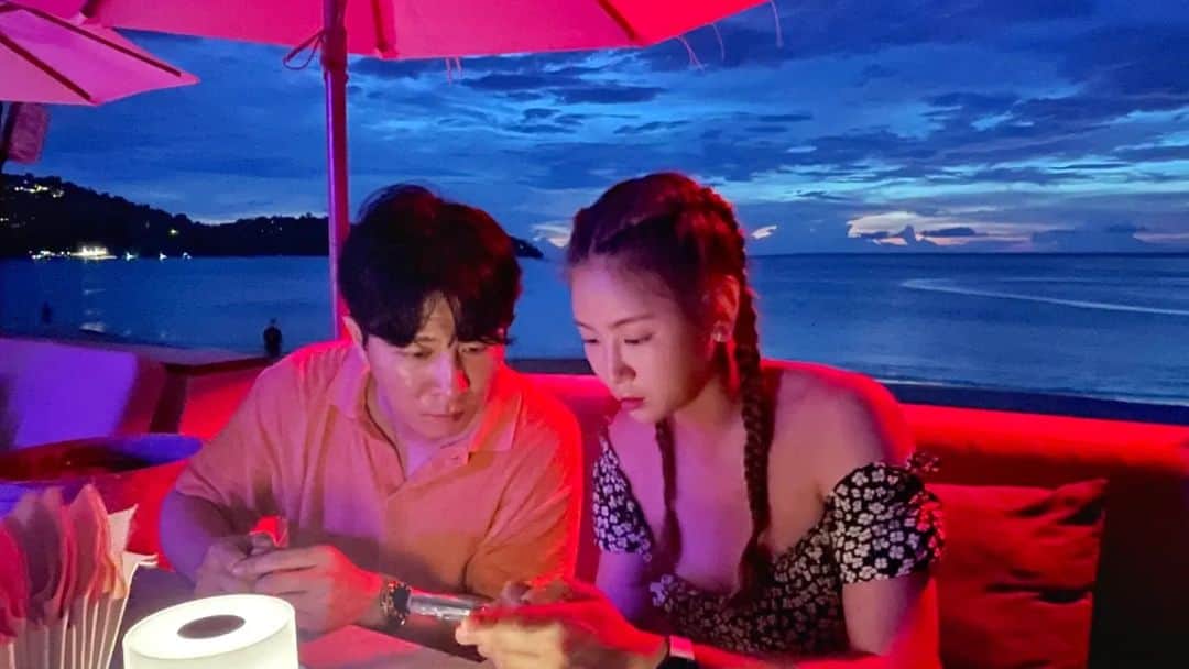 のインスタグラム：「난..진짜 쎌카를 못찍어...」