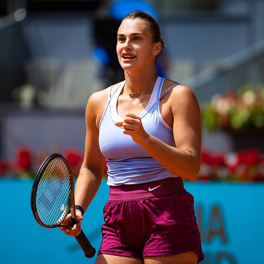 WTA（女子テニス協会）さんのインスタグラム写真 - (WTA（女子テニス協会）Instagram)「Getting it done 🤝  2021 Madrid champ @sabalenka_aryna comes from a set and a break down to defeat Sherif and move into the final four!  #MMOPEN」5月2日 22時43分 - wta