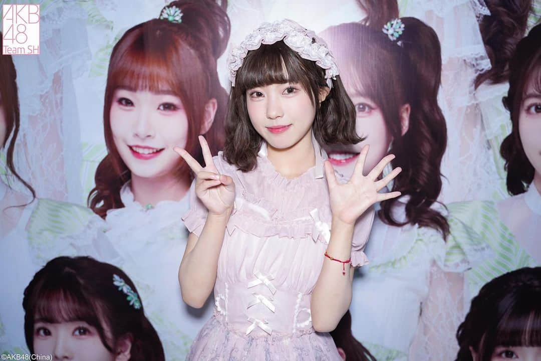 AKB48 Team SHさんのインスタグラム写真 - (AKB48 Team SHInstagram)「5.2春日握手会返图来啦！ 和想念的人，赴一场春天的约会」5月2日 23時52分 - akb48teamsh