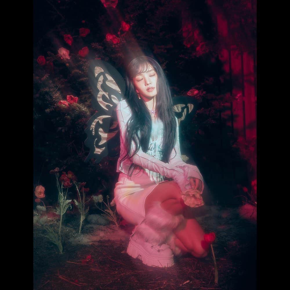 (G)I-DLEさんのインスタグラム写真 - ((G)I-DLEInstagram)「(여자)아이들 오리지널 시리즈 [I feel] 'Fly like a #Butterfly' 🦋  2023.05.15. 18:00 (KST)  #여자아이들 #GIDLE #I_feel #퀸카 #Queencard」5月3日 0時02分 - official_g_i_dle
