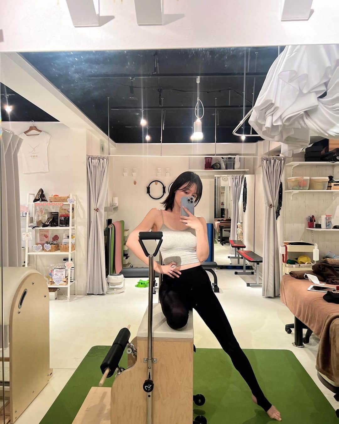 久住小春さんのインスタグラム写真 - (久住小春Instagram)「ありがとうございました🤍 pilates🤸🏻‍♂️ @yoko_saihara  @studiobmp_toranomon」5月3日 0時22分 - koharu_kusumi.official