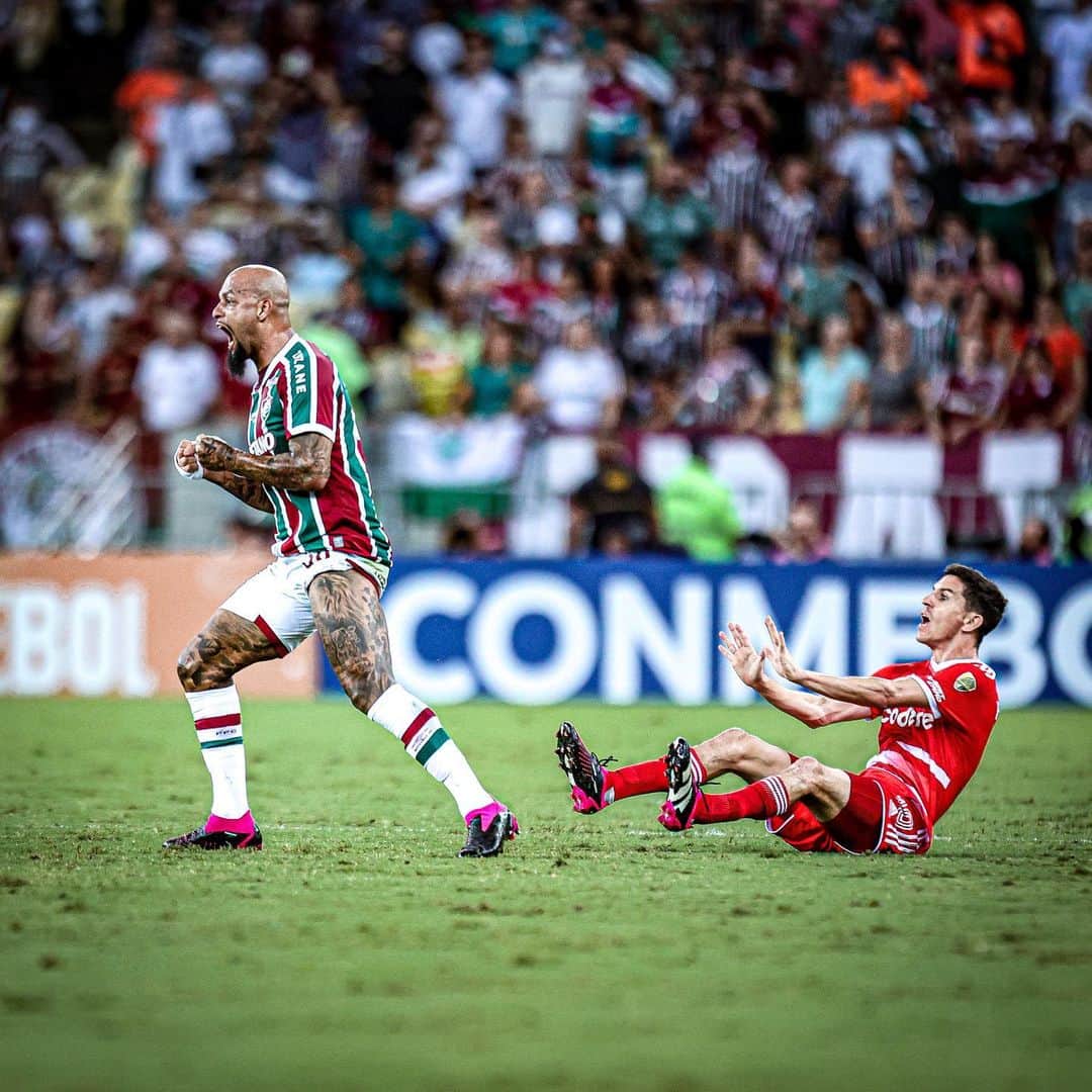 フェリペ・メロさんのインスタグラム写真 - (フェリペ・メロInstagram)「Glórias a Deus, Vitória Fluminense!! #obrigadoJesus #Fluminense 💚❤️🦁🇭🇺」5月3日 12時01分 - felipemelo