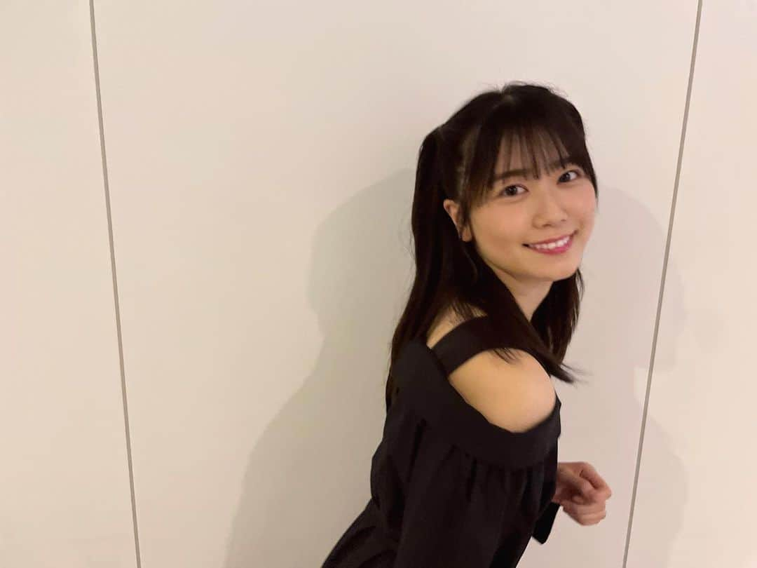 丹生明里さんのインスタグラム写真 - (丹生明里Instagram)「ハーフツイン×黒  🖤  ミーグリの日だったのでいろいろ挑戦してみた〜！  #ハーフツイン #日向坂46 #いつもと違う #丹生ちゃん #nibugram」5月3日 10時52分 - nibuchan_akari