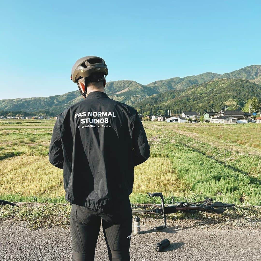 Takafumi Gotoのインスタグラム：「カミーノさんの田んぼの様子を見に神鍋へ🚴‍♂️ 早朝は寒かった🥶」