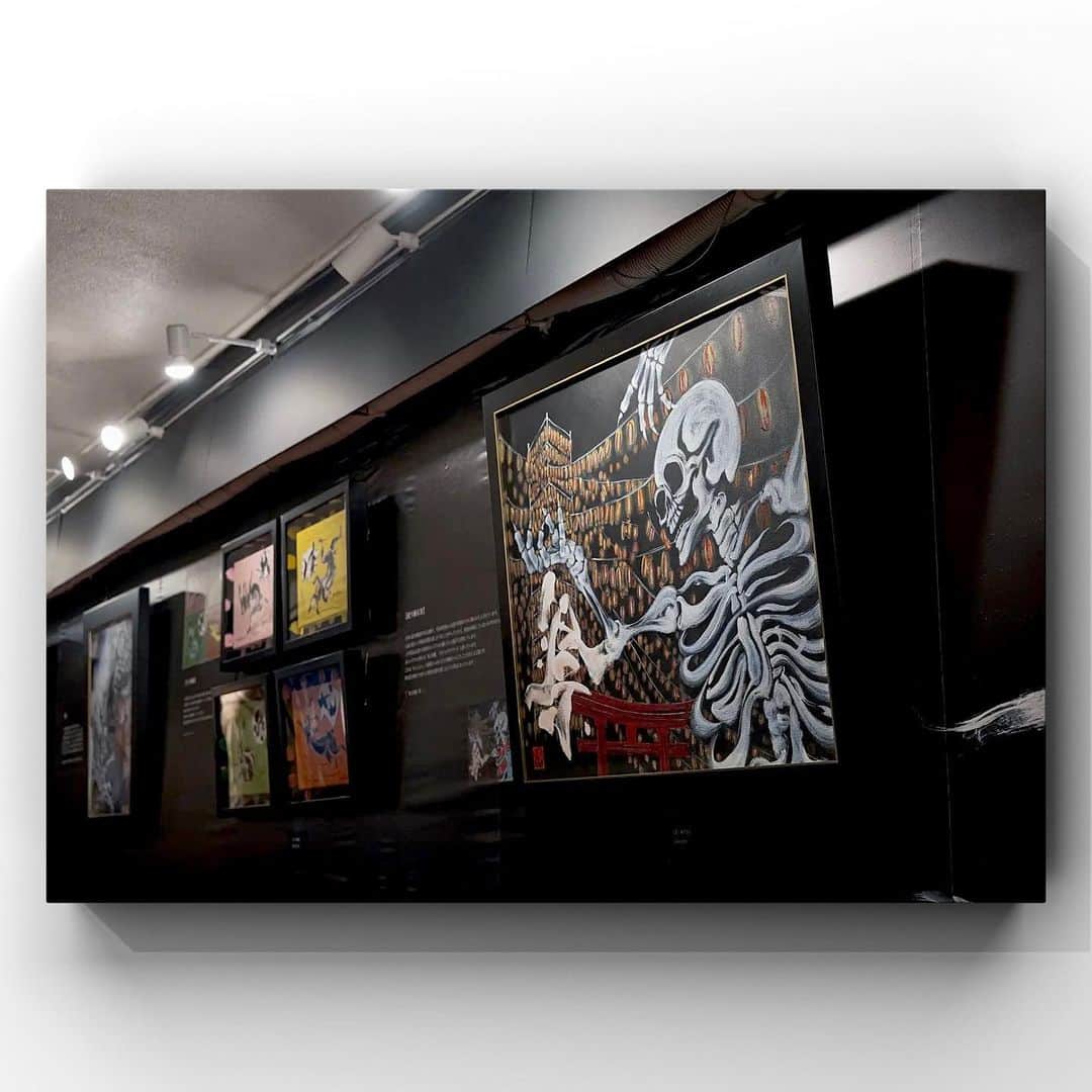 原愛梨さんのインスタグラム写真 - (原愛梨Instagram)「Airi Hara solo exhibition #CalligraphyArt ⁡ ーーーーーーーーーーーーーーー ⁡ ⁡ #原愛梨展 #書道アート ⁡ ⁡ 🖌🖌Airi  Hara ⁡ ⁡ ⁡ #calligraphy  #書道アート #書道家 #書道アーティスト #原愛梨 ⁡」5月3日 11時43分 - airi_hara1002