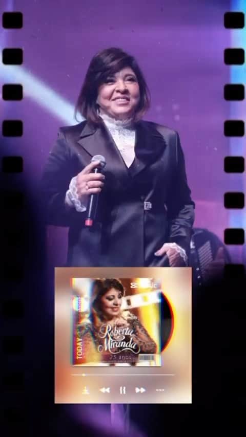 Roberta Mirandaのインスタグラム：「Uma música da Rainha pra começar bem o seu dia pós feriado. “É Amor Demais”, tudo que sinto por você, meus fãs. Obrigada amores.」