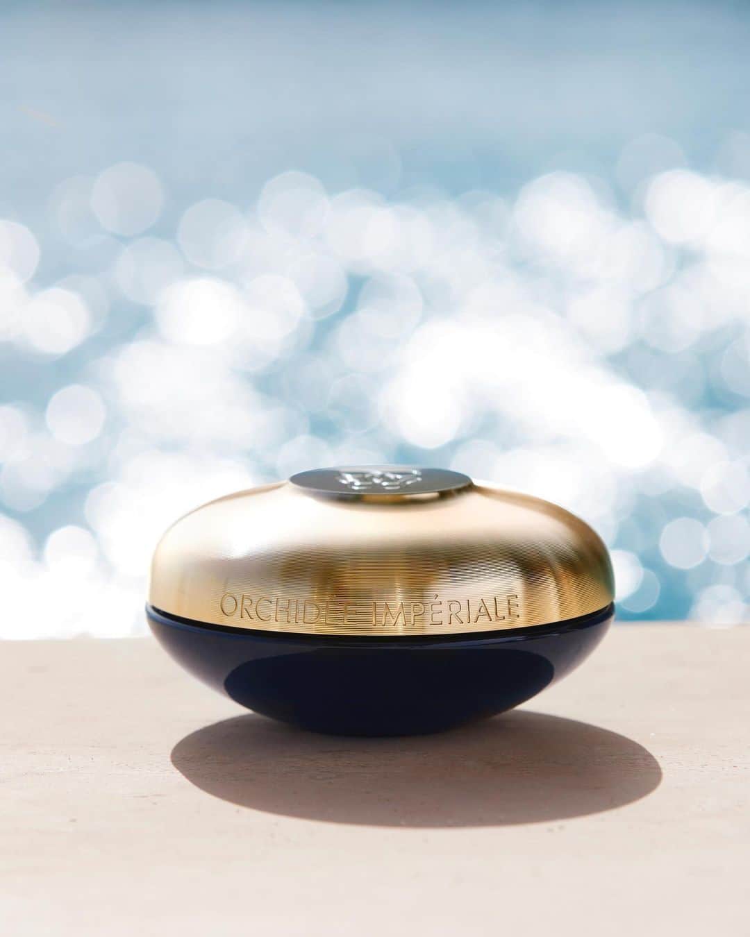 ゲランのインスタグラム：「Inspired by the prodigious longevity of the orchid, the Guerlain Spa reveals the Imperial Age Reverse Treatment, for skin as flawless to the eye as it is soft to the touch.​  The ultimate anti-aging treatment, harnessing the exceptional regenerating and redensifying powers of the Orchidée Impériale Collection, now available at Cheval Blanc Spa by Guerlain St-Tropez.​  #Guerlain #GuerlainSpa #GuerlainSkincare @chevalblancsttropez」