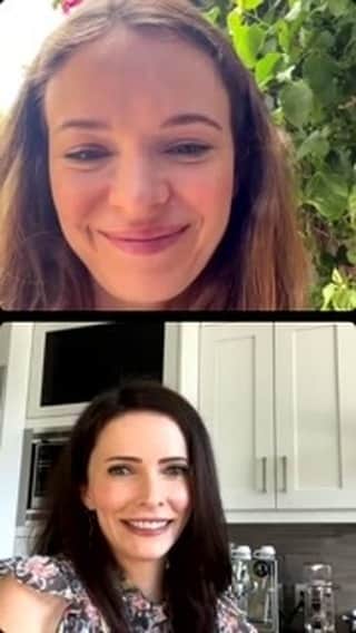 ダニエル・パナベイカーのインスタグラム：「Chatting about @cwsupermanandlois with @bitsietulloch」