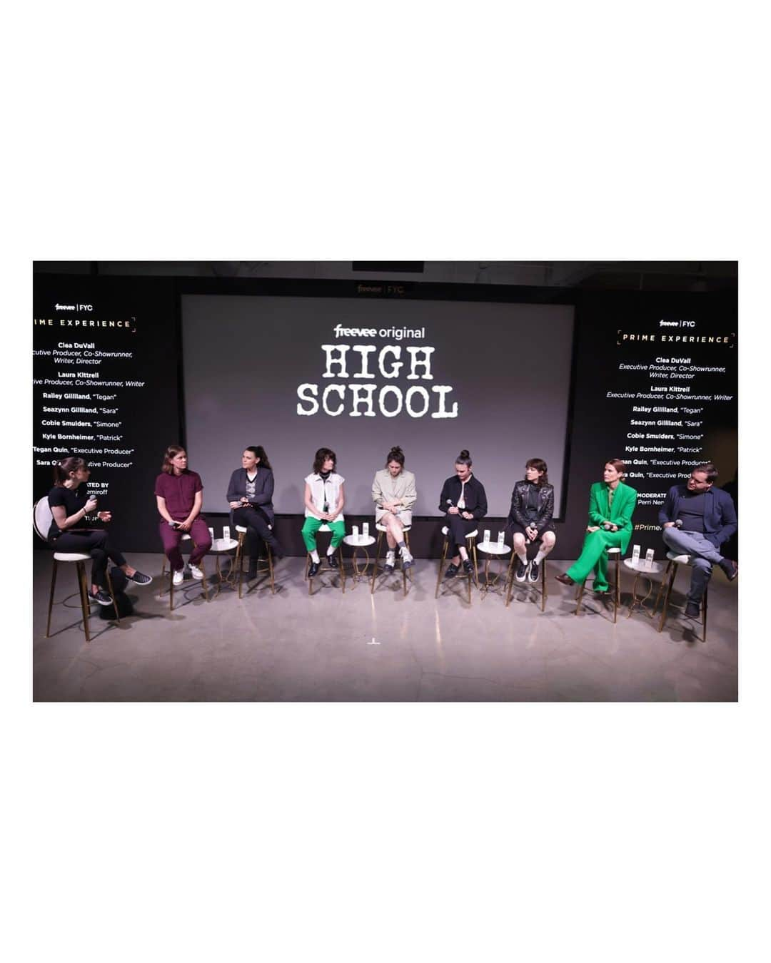 コビー・スマルダーズのインスタグラム：「Got to reunite this past weekend to do a #fycemmys panel with this amazing group of people. If you have not yet watched @highschoolonfreevee please do. It is a beautiful story made with love by the people below… @teganandsara @officialclead @lauramckittrell @seazynn @raileygilliland @kylebornheimer2075   👔 - @rebeccavallance  👞 - @officeofangelascott  Accessories - @azlee_  Styled By - @highheelprncess」