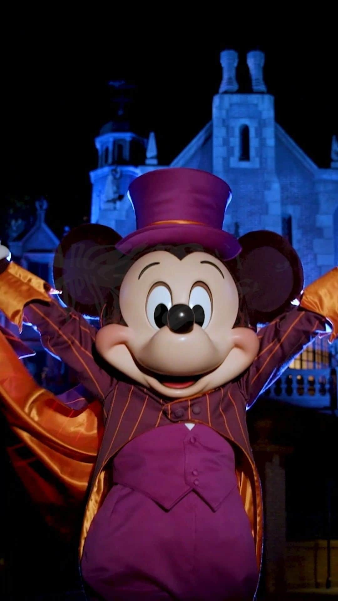 Walt Disney Worldのインスタグラム：「A not-so-scary spell is afoot! Tickets are on sale now, so let’s boo this! 👻🎃🧙✨ What’s your favorite part of Mickey’s Not-So-Scary Halloween Party?」