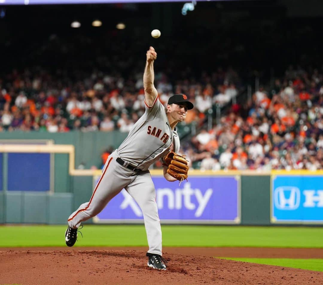 ロス・ストリップリングさんのインスタグラム写真 - (ロス・ストリップリングInstagram)「Dropping in hammers in my hometown #SFGiants」5月3日 5時32分 - ross_stripling