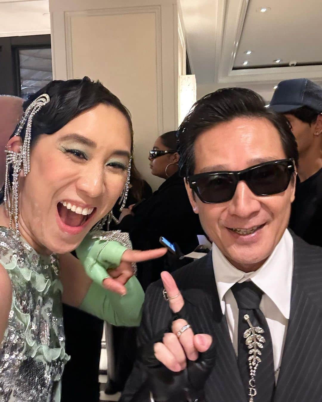 エヴァ・チェンのインスタグラム：「Met Gala photo buffet 🍲🍜🍛🍱🍧」