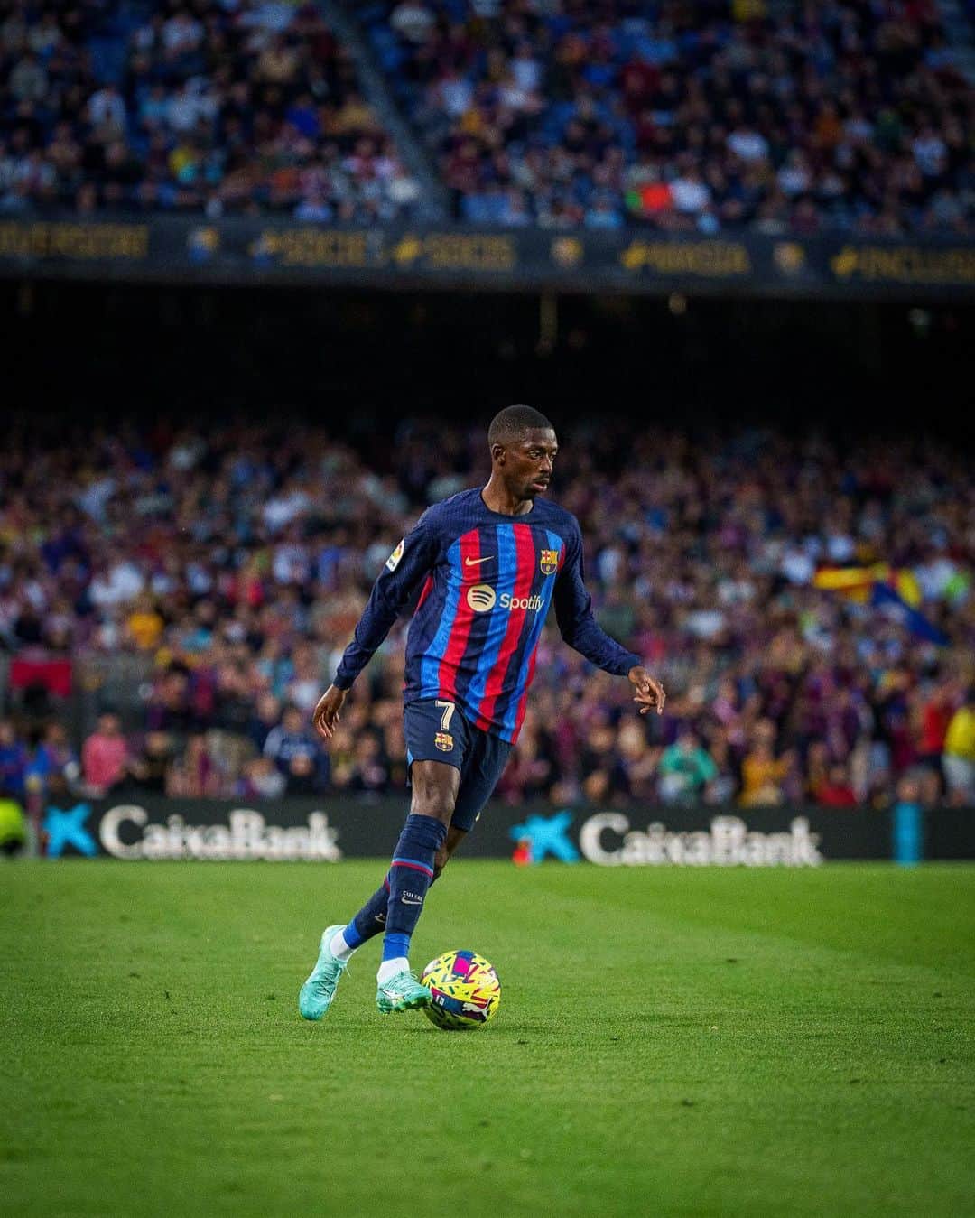 ウスマン・デンベレのインスタグラム：「Vamooooos 🔵🔴 #forcabarça」