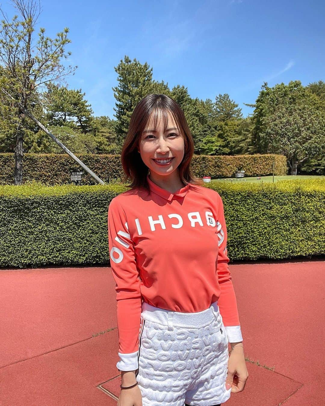 米澤有さんのインスタグラム写真 - (米澤有Instagram)「最近オレンジ多め🧡🍊🧡 GW如何お過ごしですか⁇ 良いお天気が続きますように😉  #オレンジ🍊 #最近食べたお蕎麦  #アルチビオ #アルチビオコーデ  #archivio #golfwear #soba」5月3日 12時14分 - yu.u.yonezawa