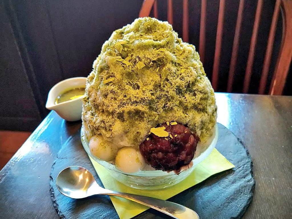 のインスタグラム：「. 【GW営業のお知らせ】 おいもカフェ金糸雀は水曜日が定休日ですが、本日5月3日(水)は祝日につき営業致します！ そのため翌週5月11日(木)を振り替えで休業とさせて頂きますので、お間違えのないよう宜しくお願いします<(_ _)> . #おいもカフェ金糸雀 #おいもカフェ #鎌倉 #小町通り #湘南 #神奈川 #カフェ #鎌倉カフェ #湘南カフェ #神奈川カフェ #鎌倉スイーツ #鎌倉グルメ #鎌倉観光 #鎌倉旅行 #鎌倉散歩 #鎌倉デート #抹茶かき氷 #かき氷 #抹茶 #宇治金時 #日本茶 #抹茶スイーツ #抹茶好き #あずき #白玉 #ゴールデンウィーク #GW #kamakura #가마쿠라 . 《おいもカフェ金糸雀》 営業時間：10:00-18:00(L.O.17:30) 定休日：水曜日 248-0006 神奈川県鎌倉市小町2-10-10 小町TIビル1F TEL：0467-22-4908」