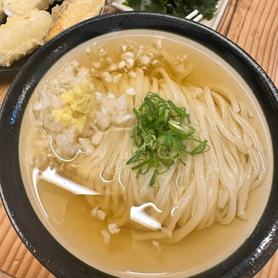 オランピアルタンさんのインスタグラム写真 - (オランピアルタンInstagram)「Totoro & udon with @fumikoimano 💕🍜♥️ Thank you for taking me to your special place 🥰🇯🇵🐰 #tokyomylove」5月3日 8時24分 - olympialetan