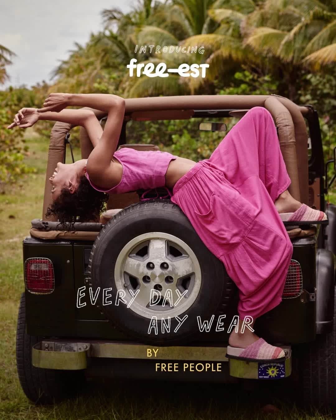 freepeopleのインスタグラム：「Comprised of textured, free-flowing wardrobe staples, free-est takes our FP Beach and Endless Summer collections and unites them for every day and any wear. Link in bio.」