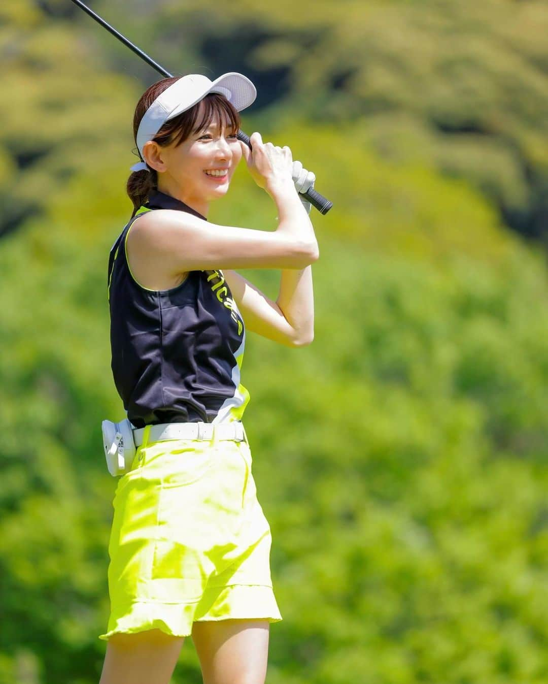 中谷あすみさんのインスタグラム写真 - (中谷あすみInstagram)「この前の G.I Ladies Golf Tournamentで @manacame_golf さんに撮影して頂きました🫶  実は撮影中カメラマンに向かってシャンクしました笑 ほんと当たらなくてよかった🥺  このコンペはインスタグラマー限定の総フォロワー120万超えの女子だけだったのですがとーっても楽しかった💓  景品も豪華で協賛もたくさん頂いてありがとうございました☺️  そしてそして幹事のさおりん、なほちゃん素敵な企画をありがとう💓  @g.i_ladies_golf_tournament  #ゴルフ女子 #ゴルフウェア #ゴルフコンペ #女子コンペ #ゴルフ仲間 #ゴルフコーデ #ビバハート #エフィカス」5月3日 9時57分 - asumi_naa