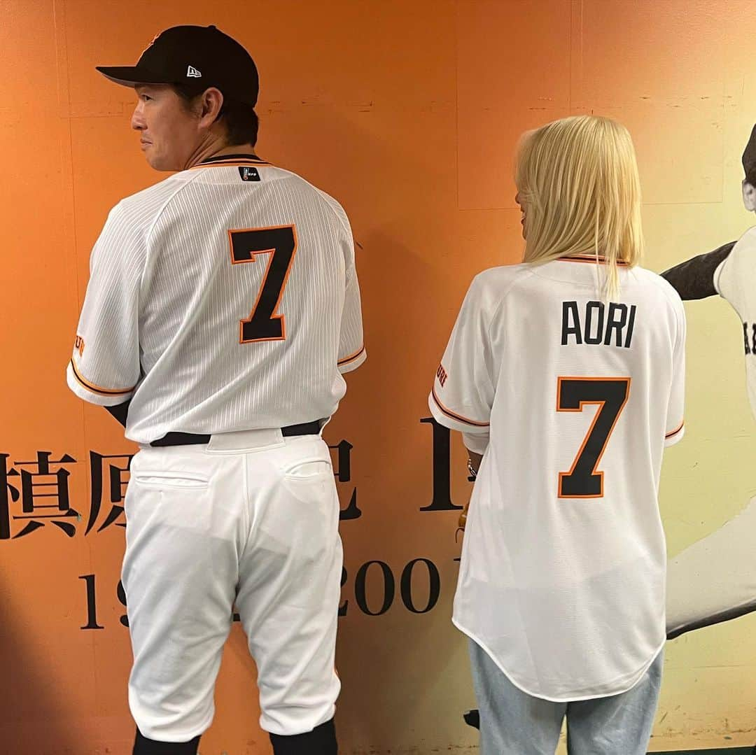 西村碧莉さんのインスタグラム写真 - (西村碧莉Instagram)「人生初の始球式⚾️🔥 過去一緊張しました笑 貴重な経験をありがとうございました！！！」5月3日 10時21分 - aori_nishimura