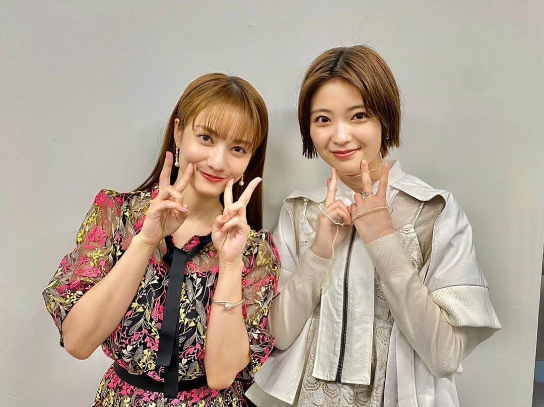 工藤美桜のインスタグラム：「同じ事務所の先輩、谷まりあさん🥰とても優しくお美しかったです…！！ #2枚目はちょいすかし工藤」