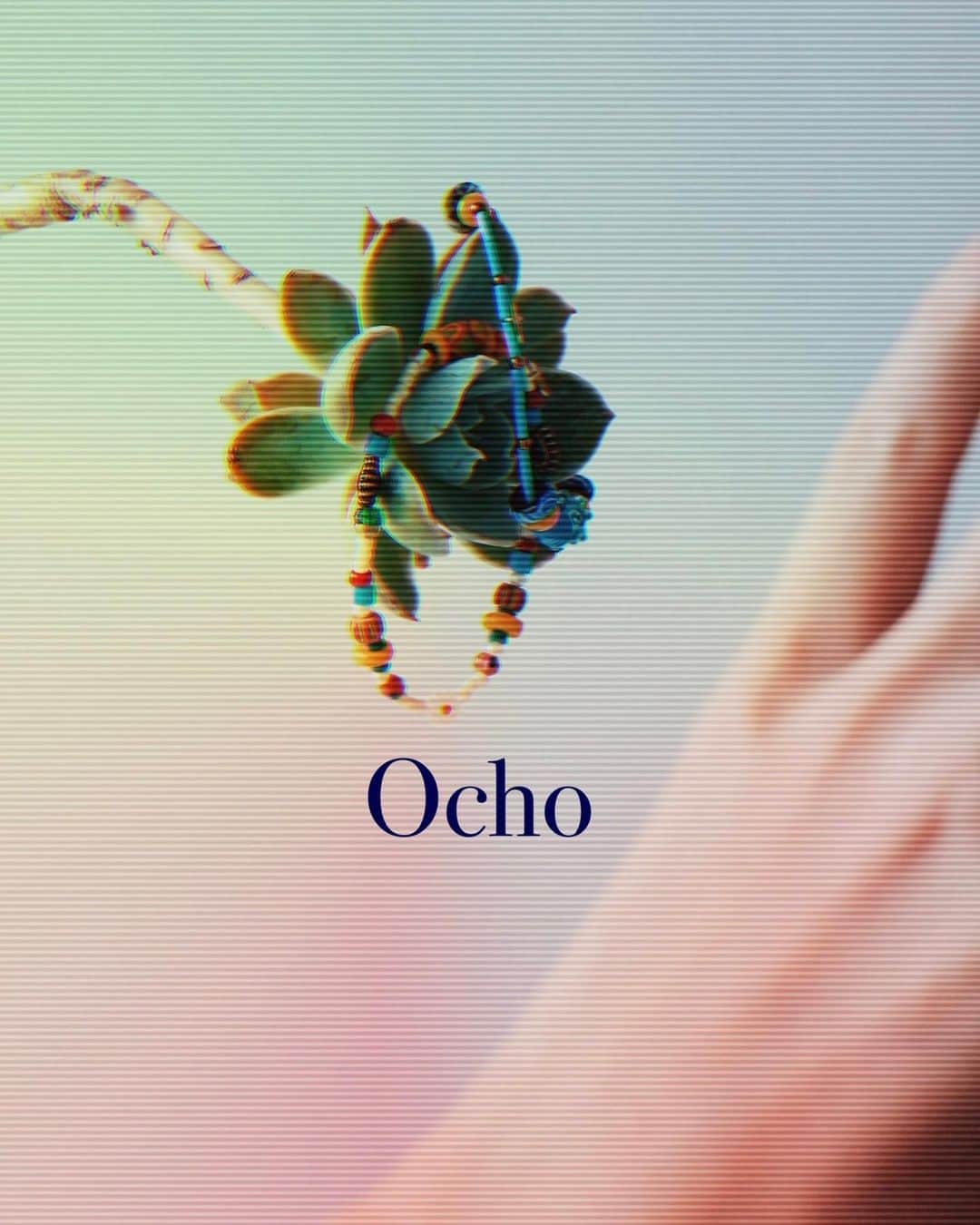 花楓のインスタグラム：「Coming soon🤍  コツコツ作ってきたブレスを 販売します。  アンティークやヴィンテージの アフリカンビーズやインドネシア、 チェコ、日本の古いガラスビーズ などを混ぜて、braceletを制作 したり、 旅先で出会った物など、 自分の好きをちょこちょこ出して いこうかと🦭🤍  ゆっくりupていきます♡  宜しくお願い致します🦭🤍  @___ocho8___  #8#Ocho#bracelet」
