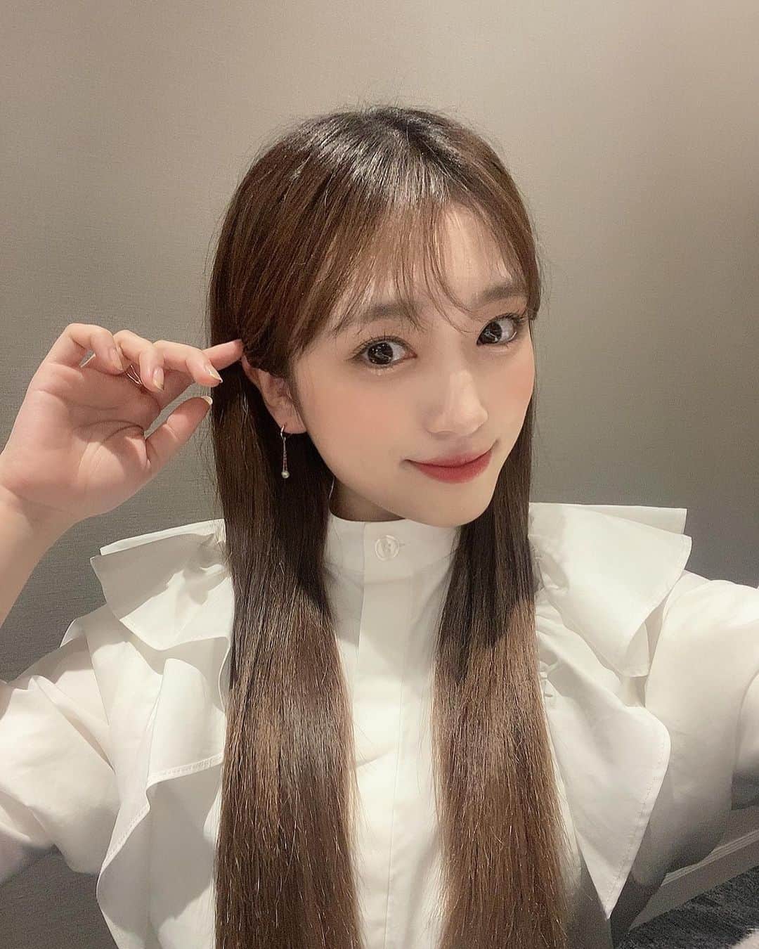 矢吹奈子さんのインスタグラム写真 - (矢吹奈子Instagram)「ある日のメイク☁️ まつげと目の下のキラキラがお気に入り💖 ...