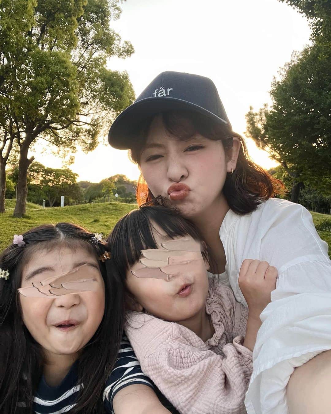 菅谷梨沙子さんのインスタグラム写真 - (菅谷梨沙子Instagram)「変顔選手権🤪🥇 この1枚が1番マシで、あとは載せられない強烈な変顔していた…笑  #ゴールデンウィーク  #休日の過ごし方  #女の子ママ」5月3日 20時07分 - risako_sugaya