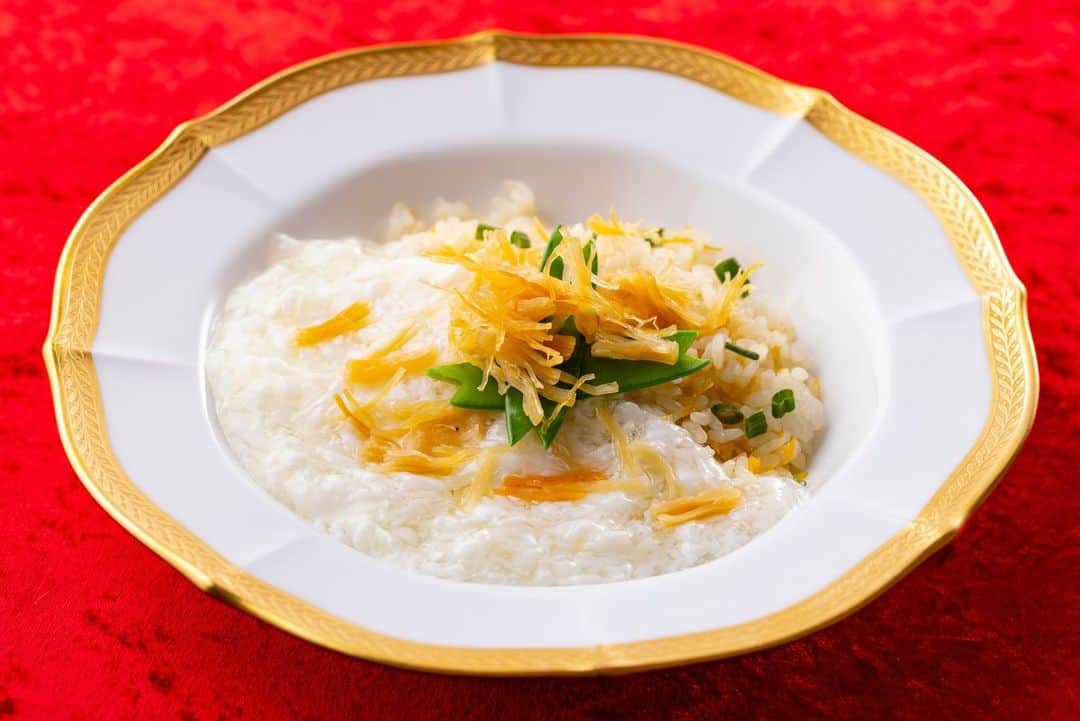 ヒルトン名古屋さんのインスタグラム写真 - (ヒルトン名古屋Instagram)「中国料理「王朝」歴代人気メニューをそろえた「メモリアルコース」✨ 5/11(木)より夏メニューをご提供。   高級食材を使用した本格中国料理のフルコースとご一緒に、中国酒や中国茶などのドリンクをお楽しみいただけます。  詳細・ご予約は @hiltonnagoya よりご覧いただけます。  #ヒルトン名古屋 #中国料理王朝 #王朝 #メモリアルコース #中国料理 #中国酒 #中国茶 #フルコース #ホテルランチ #ホテルディナー #hiltonnagoya」5月3日 20時35分 - hiltonnagoya