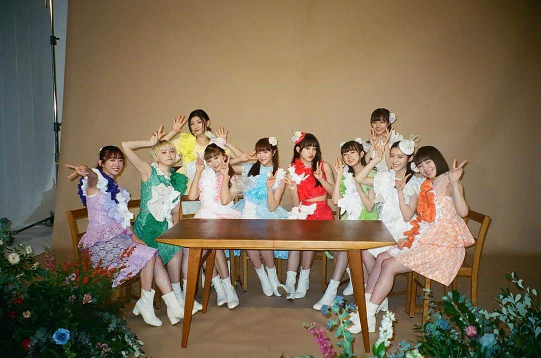 中山莉子のインスタグラム：「→ 本日5月3日リリース！ 14th single 「kyo-do?」 ⁡ 4年ぶりのシングル！ カップリング曲含めたくさん聴いてくださいね！🥰 ⁡ #私立恵比寿中学#エビ中#kyodoする#film」