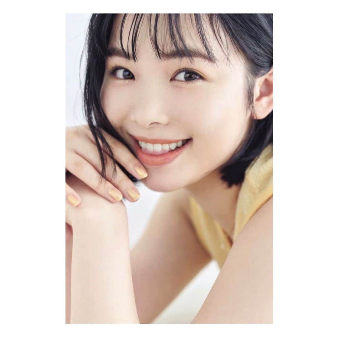 のインスタグラム：「明日、5月4日 『Rakuten Girls Award 2023 Spring/Summer』  代々木第一体育館にて開催されます🌈  遊びにきてね〜！🥰  #セブンティーン　 #girlsaward #ガルアワ　#SS」