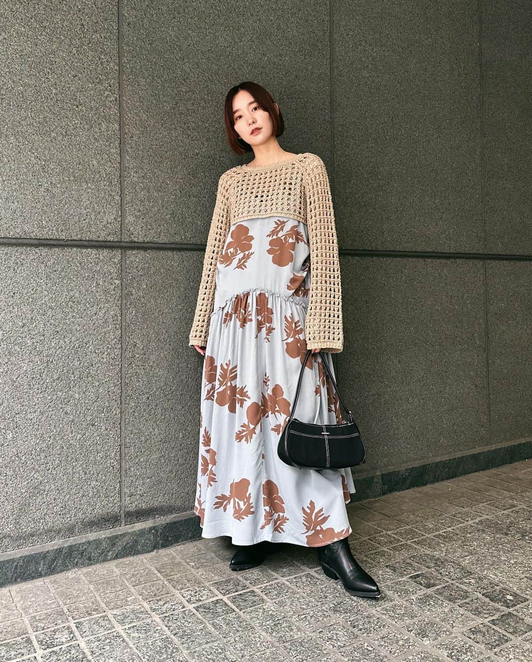 MOUSSY SNAPさんのインスタグラム写真 - (MOUSSY SNAPInstagram)「#MOUSSYSNAP @re_ka622 162cm  ・PAINTED FLOWER DRESS(010GSH30-1040) ・CROCHET BOLERO KNIT(010GSS70-0840) ・CANVAS STITCH HOBO BAG(010GSK51-0230) ・WESTERN BOOTS(010GSS52-1530) 全国のMOUSSY店舗／SHEL'TTER WEBSTORE／ZOZOTOWNにて発売中。  #MOUSSY #春ワンピ #花柄ワンピ #レイヤードスタイル #クロシェニット #春コーデ」5月3日 20時39分 - moussysnap