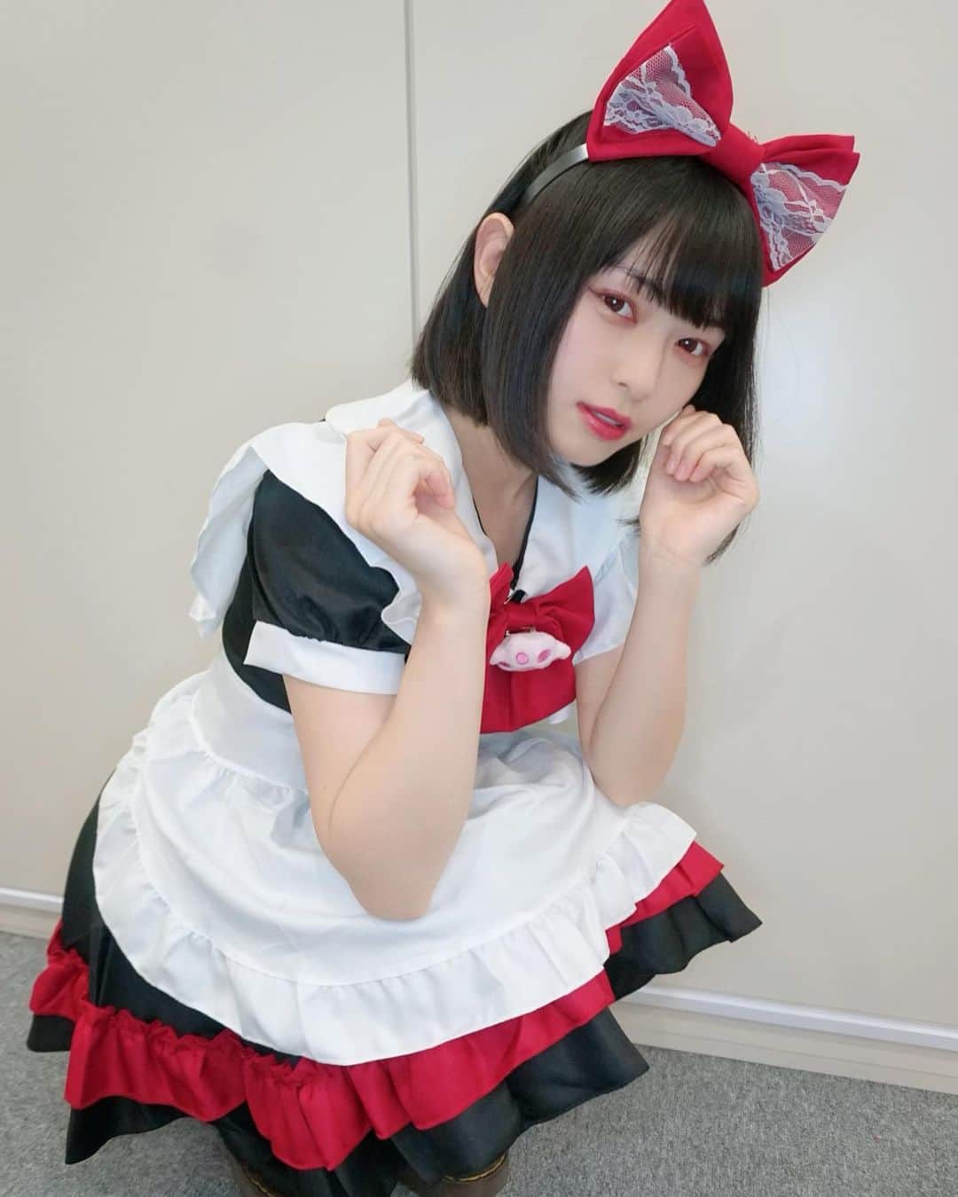 のインスタグラム：「メイドにゃん🐈‍⬛  #滝口ひかり #takiguchihikari #wyenra #ゑんら #コスプレ #idol #メイド」