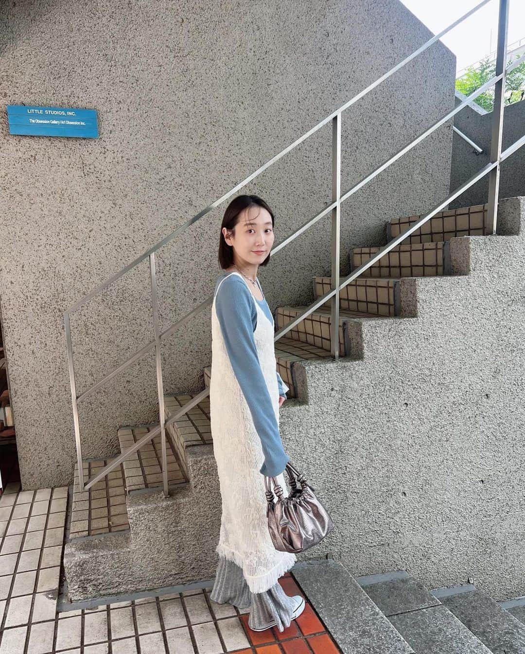tappy1119のインスタグラム：「冬服より夏服が好きなので  とりあえず羽織がいらない気温 とってもとっても嬉しい⤴︎⤴︎♡  🚲🥣📘」