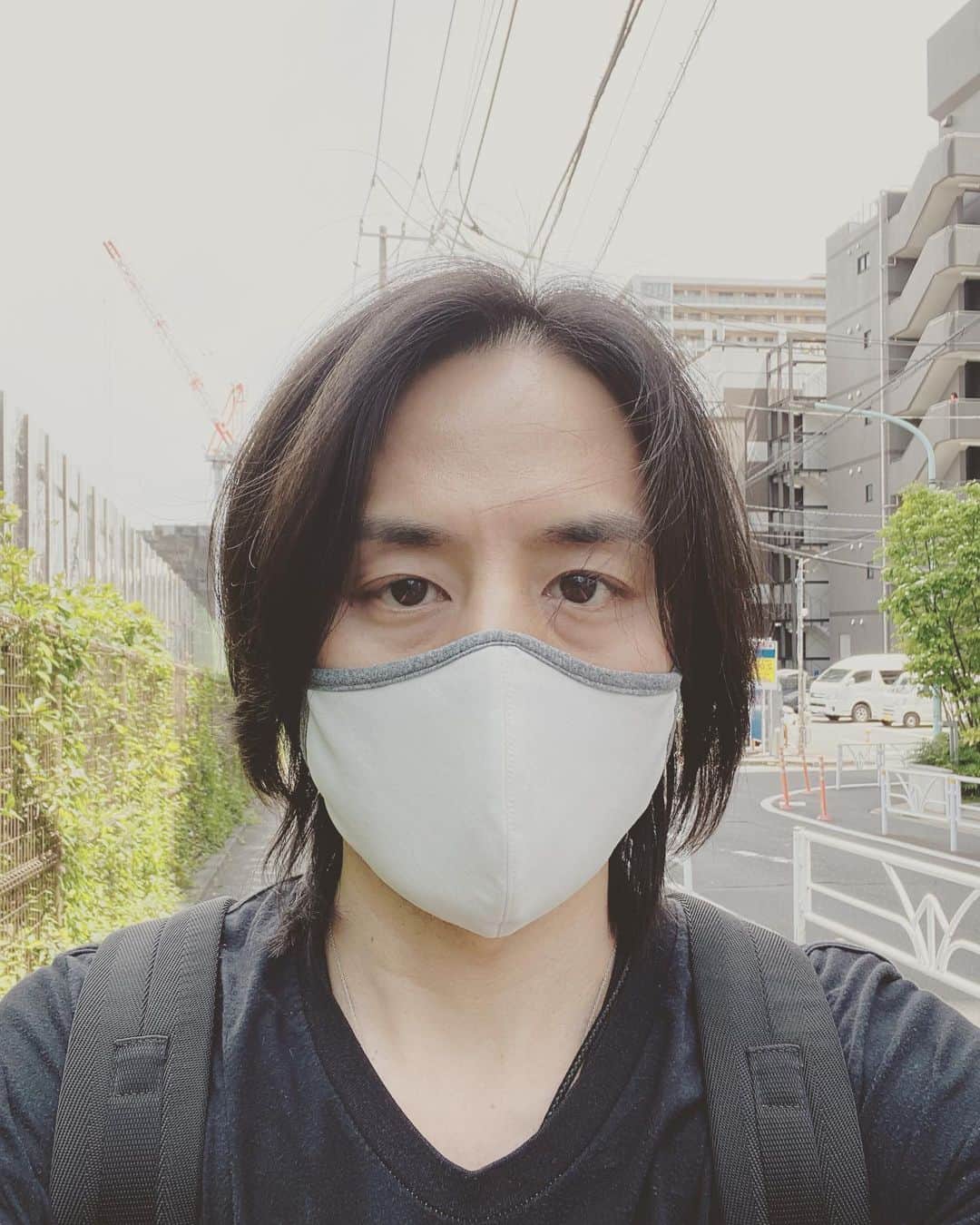 のインスタグラム：「あまり長さを変えないで髪の毛切りました✂︎ 半年振りとか？？」