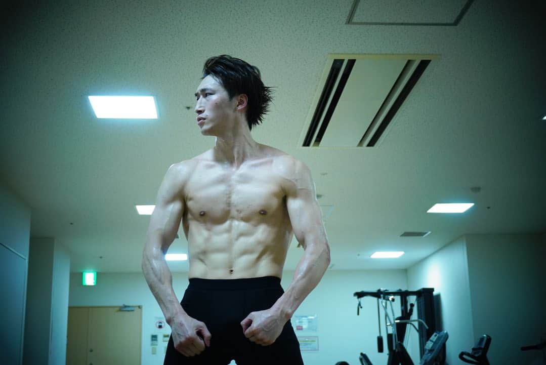 安保瑠輝也のインスタグラム：「. 試合までの全てのトレーニング行程を終えた。あとは体重を落とすのみ。過去最強  i'm ready🔥🔥🔥」