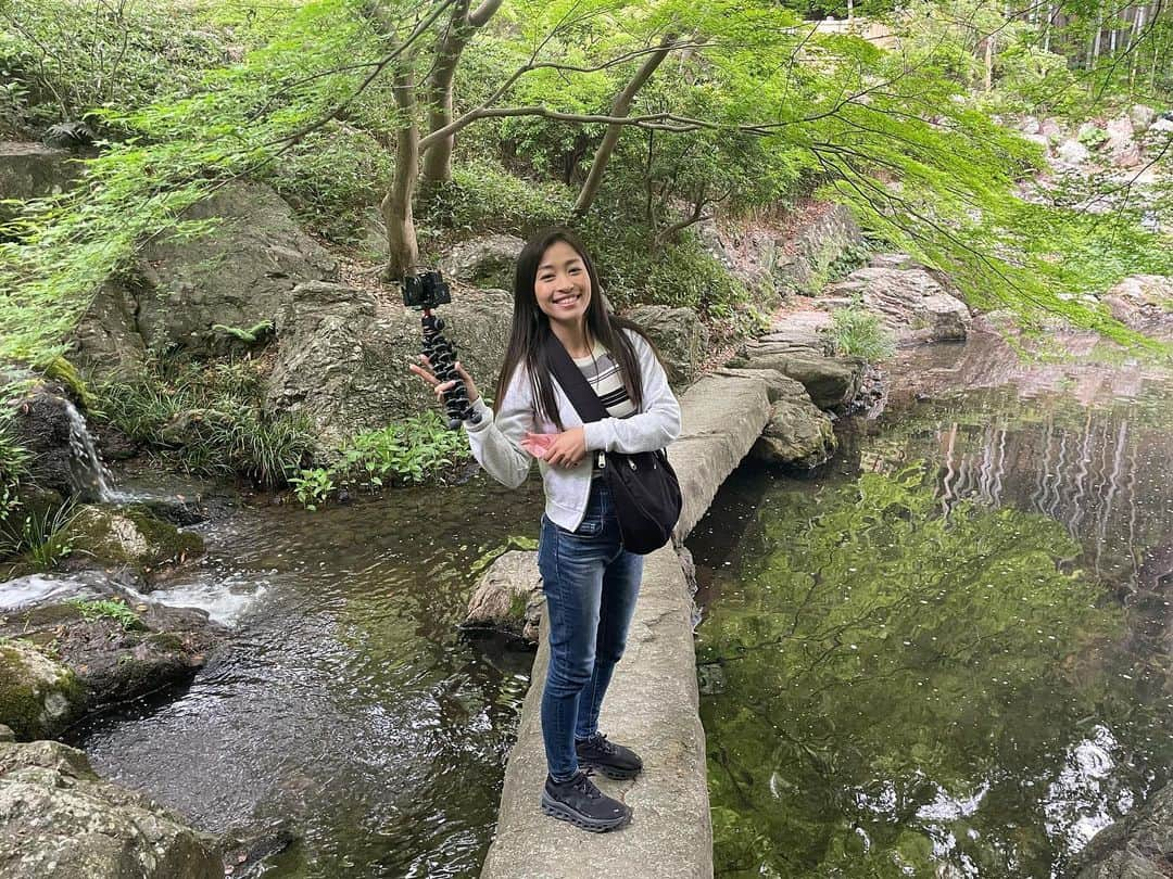 北山由里のインスタグラム：「3年ぶりの浜松ロケ✨ だよちゃんと一緒に浜松城に行ってきました🏯✨  どうする家康大河ドラマ館では、実際にドラマ撮影で使われたセットや衣装が🥳✨  撮影スポットも沢山あってとても見応えがあって、とても良かったです👍  ▼浜松ロケ動画はこちら https://youtu.be/ytrYXMikKss  #浜松城 #浜松 #どうする家康  #youtube #ポケモンGO」