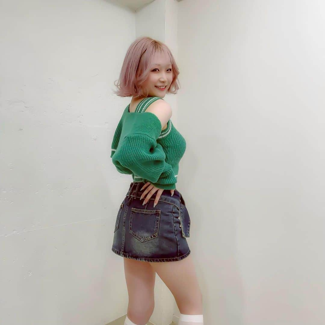 羽音朱ジュリィ（山本朱莉）さんのインスタグラム写真 - (羽音朱ジュリィ（山本朱莉）Instagram)「珍しい？💚」5月3日 14時04分 - ur_olz5