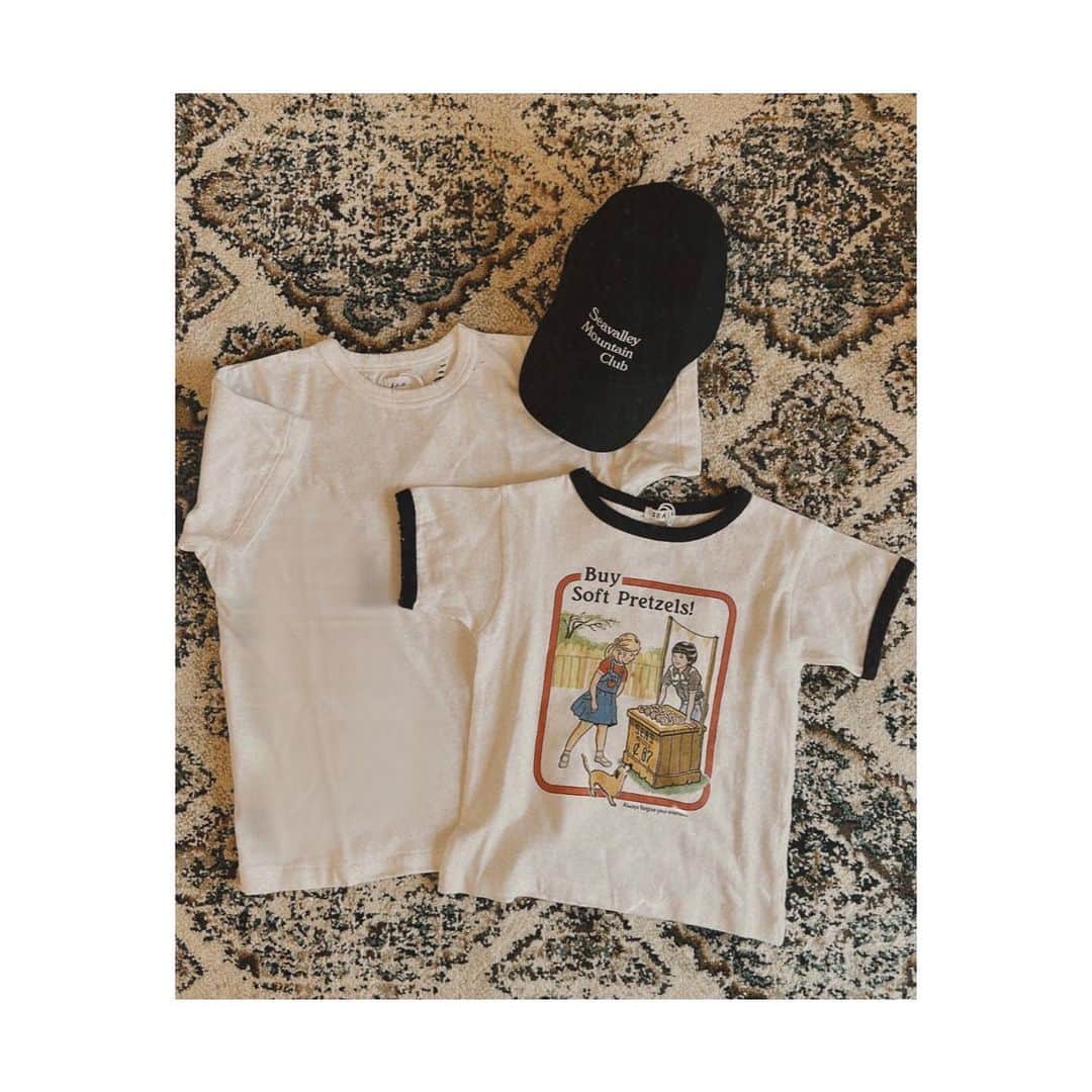 菊井彰子のインスタグラム：「Tシャツ日和🌞👩👧  @sea_japan #seajapan  #ゆえのお洋服」