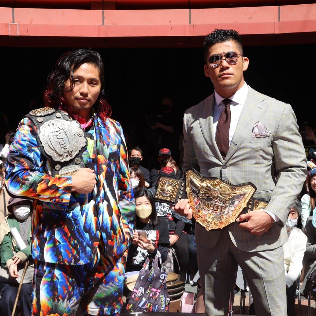 新日本プロレスさんのインスタグラム写真 - (新日本プロレスInstagram)「#njDONTAKU in FUKUOKA!!! 【IWGP世界ヘビー戦、待ったなし！】 ヒロム「明日は“夢”を思いっきり叶えにいく」 SANADA「明日は、“現実”を味わってもらいます」！  ヒロムは L・I・Jがセコンドに付くことを明言!!【5.2前日会見】 @njpw1972  #njpwworld #新日本プロレス #福岡国際センター」5月3日 14時58分 - njpw1972