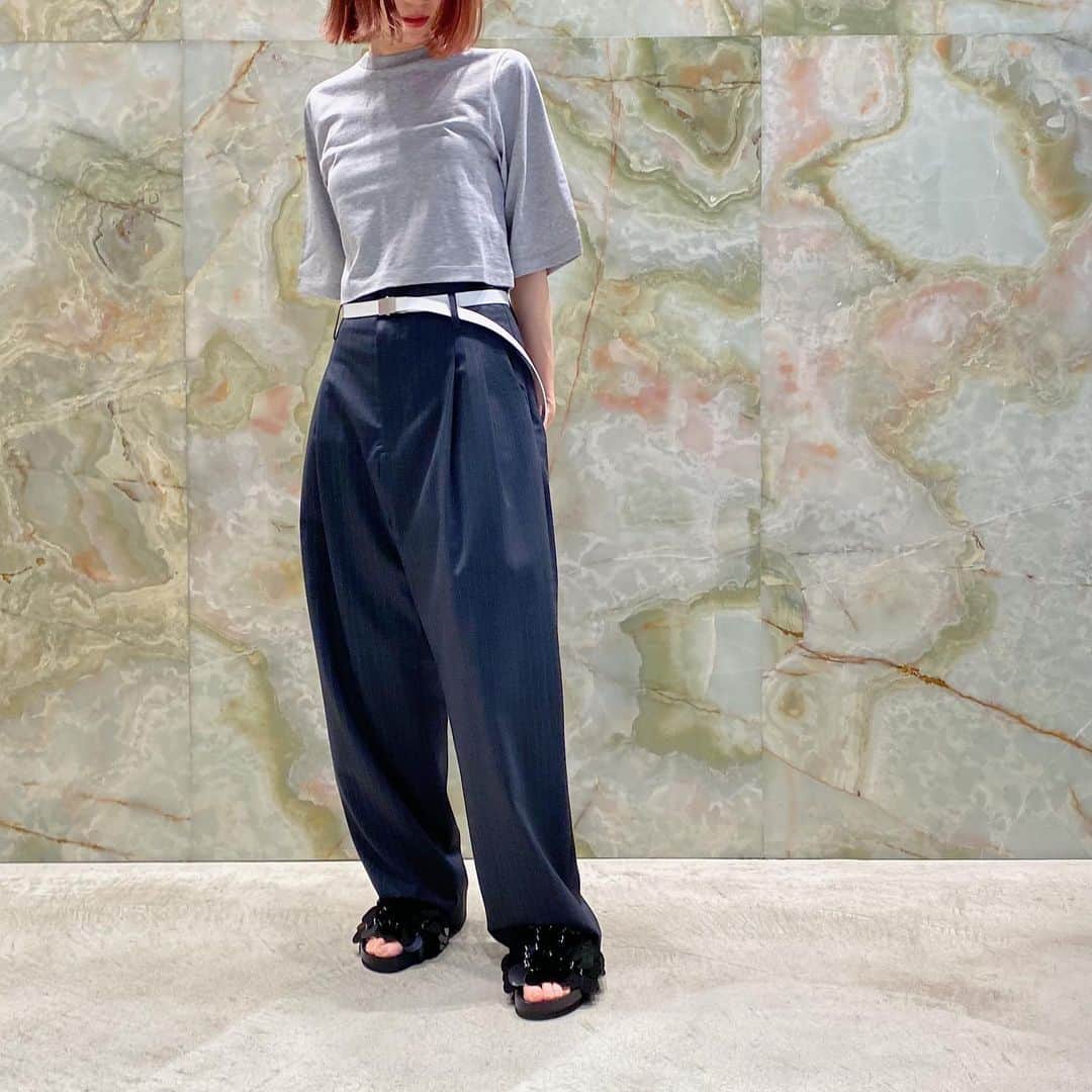H BEAUTY&YOUTHさんのインスタグラム写真 - (H BEAUTY&YOUTHInstagram)「＜H BEAUTY&YOUTH＞ WOOL TUCK PANTS ¥27,500 Color: MD.GRAY/DK.GRAY Size: S/M (着用スタッフ: 165cm 着用サイズ: S)  COTTON CROPPED TEE ¥13,750 Color: WHITE/MD.GRAY/BLACK Size: FREE  COTTON SLEEVE LESS TEE ¥12,100 Color: WHITE/BLACK Size: FREE  #H_beautyandyouth #エイチビューティアンドユース @h_beautyandyouth  #BEAUTYANDYOUTH #ビューティアンドユース #Unitedarrows #ユナイテッドアローズ #pacorabanne #lefije」5月3日 15時20分 - h_beautyandyouth