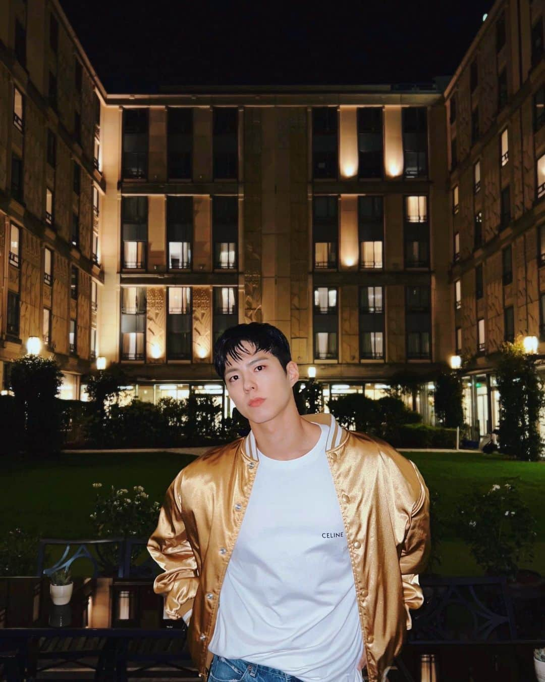 パク・ボゴムさんのインスタグラム写真 - (パク・ボゴムInstagram)「MIDNIGHT IN PARIS   #CELINEHOMME #CELINEBYHEDISLIMANE」5月7日 0時00分 - bogummy