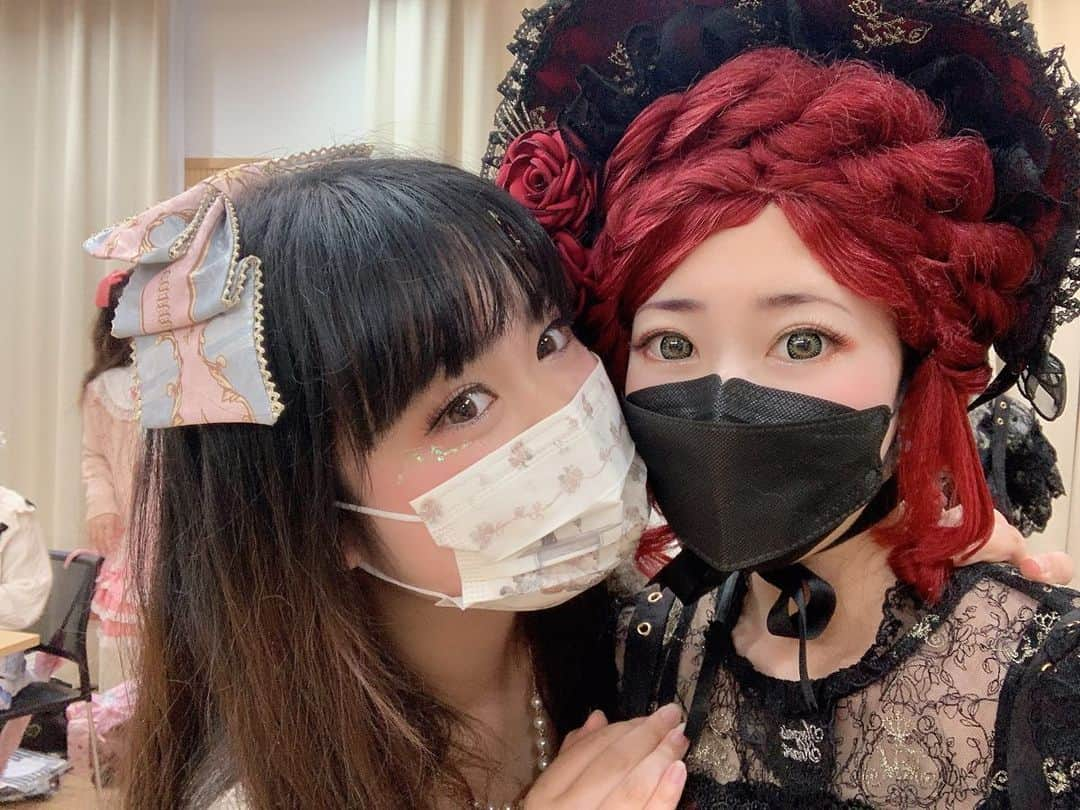 木村優のインスタグラム：「Surprisingly, a girl who came to Japan from China and changed her last name to 「Kimura」 to match me✨ She is now the manager of KIMURA U in charge of China✨ ⁡ A manager who is active and can rely on hard work✨ Please continue to support me😘 ⁡ なんと中国から日本に来て、苗字を私に合わせて「木村」に変えちゃった女の子✨ 今は中国担当の木村優のマネージャーをしてくれています✨ ⁡ 行動力があって一生懸命で頼れるマネージャー✨これからもよろしくね😘 ⁡ ✮ ✮ ✮ ✮ ✮ ✮ ✮ ✮ ✮ ✮ ✮ ✮ ✮ ✮ ✮ #ゴスロリマーケット #glm #lolita #lolitafashion #ゴスロリ #ロリータファッション #ロリィタファッション #木村優 #KIMURAU #木村美知 #KIMURAMICHI #AngelsHeartLolita #AngelsHeart」