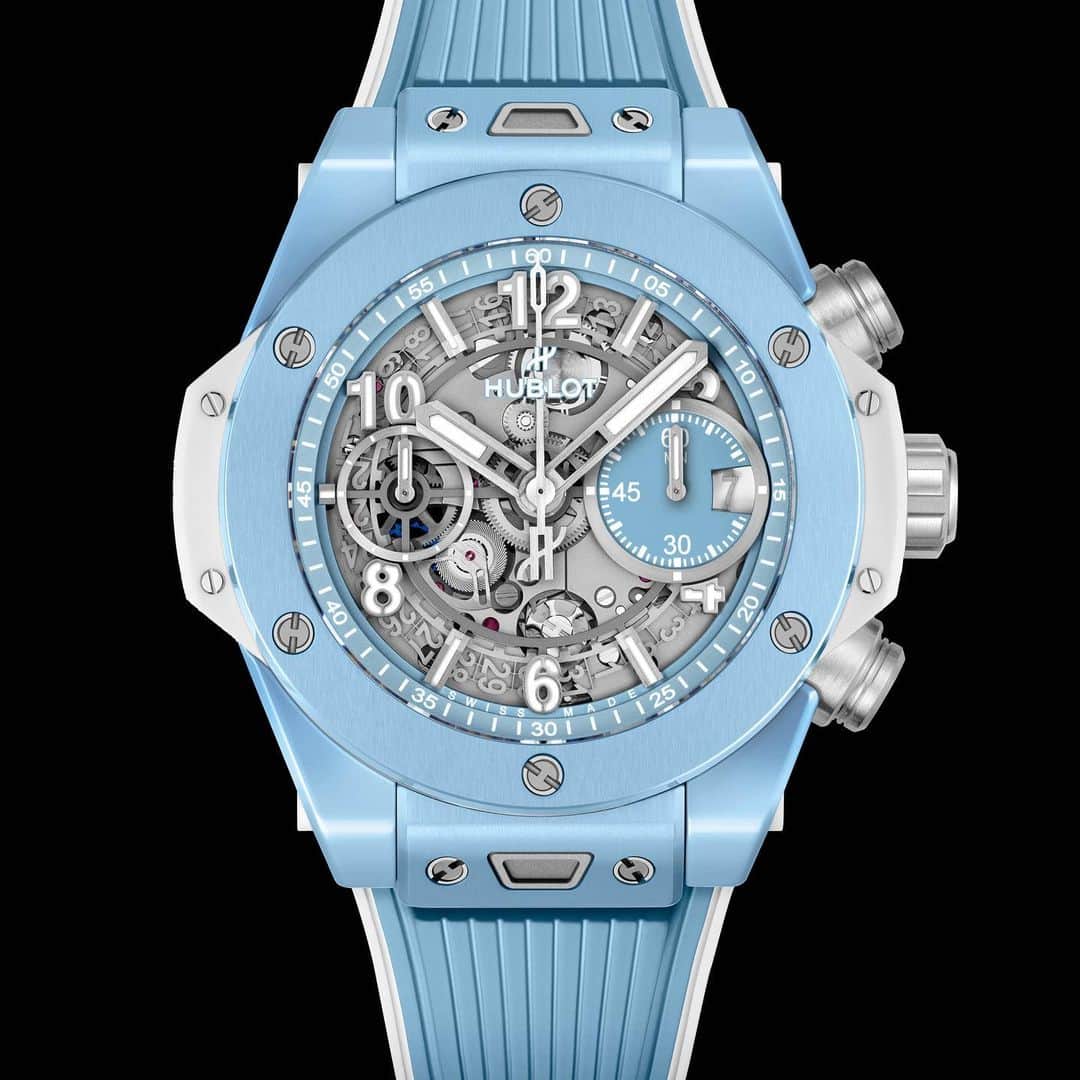 Daily Watchさんのインスタグラム写真 - (Daily WatchInstagram)「Let the summer begin! This @hublot Big Bang Unico Sky Blue 42mm will bring you in a sunny and playful mood. As a master in ceramic materials, Hublot has now added sky blue to their ceramic color mix. Limited to 200 pieces and available at brand boutiques and online #hublot #bigbangunico」5月3日 16時15分 - dailywatch