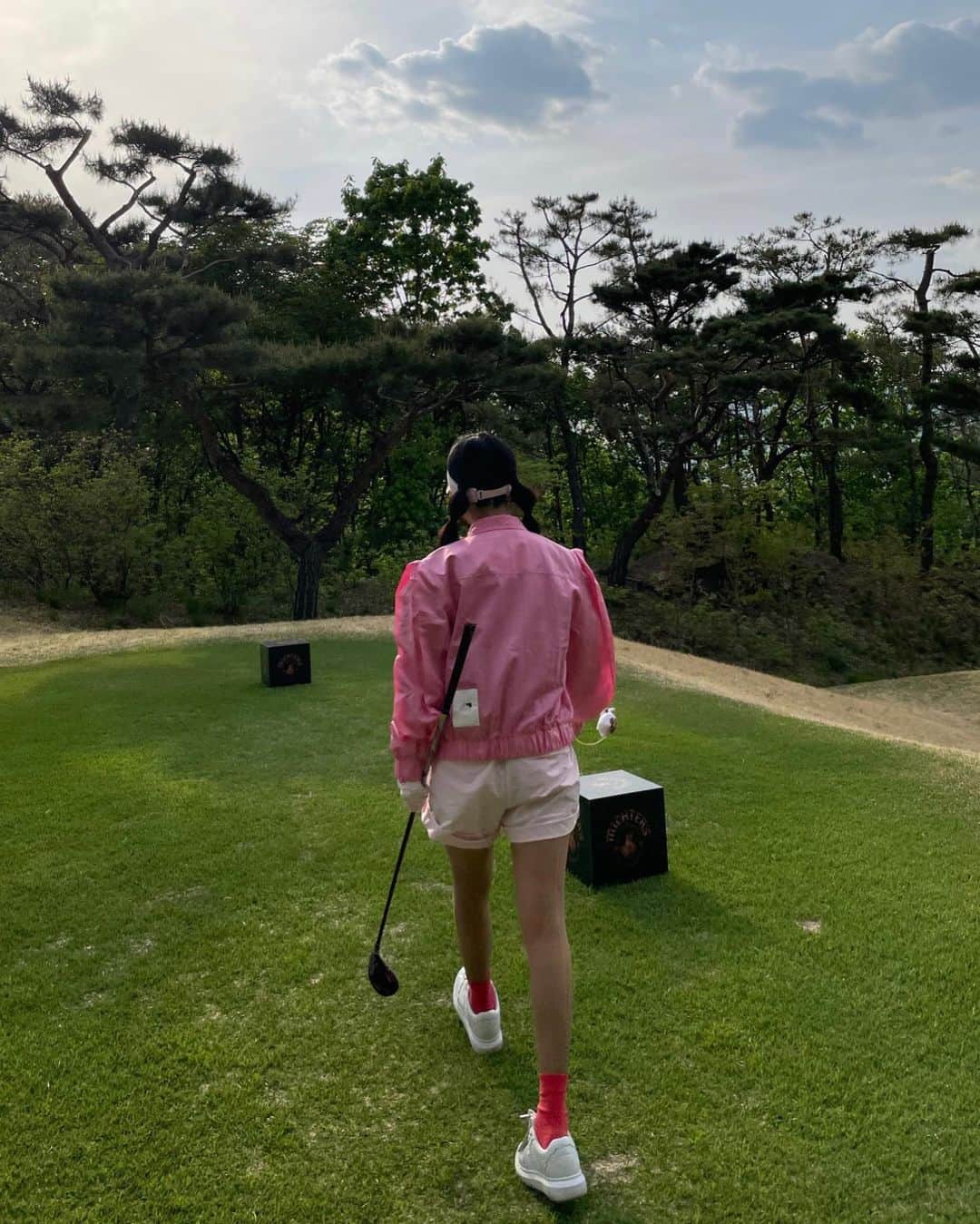 キュリ さんのインスタグラム写真 - (キュリ Instagram)「Pink ping 💗🎀👚🤍」5月3日 16時38分 - qtfreet