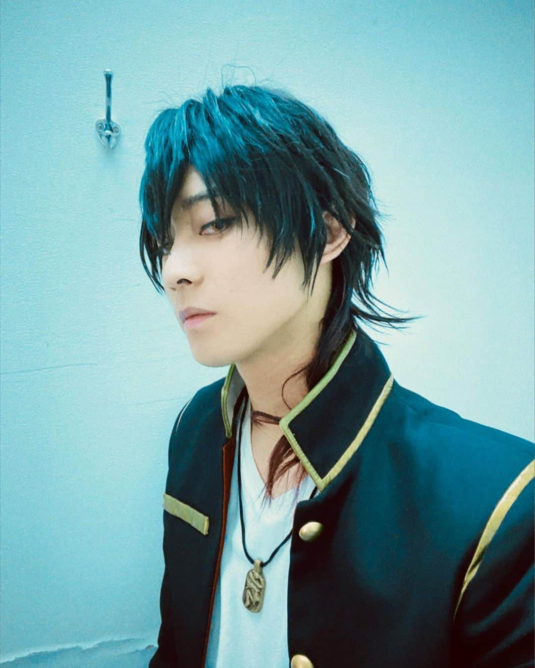 猪野広樹さんのインスタグラム写真 - (猪野広樹Instagram)「舞台『刀剣乱舞』七周年感謝祭 -夢語刀宴會-   出演致します！  大倶利伽羅、義伝以来6年ぶりの再会。  衣装に袖を通した時から込み上げるものが。  もう宴！  これは馴れ合うしかない！！  #刀ステ #刀ステ七周年」5月3日 16時54分 - hiroki_ino