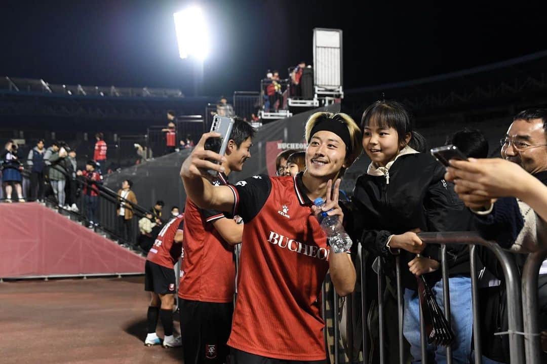 高橋一輝のインスタグラム：「“About last night” @bucheonfc1995 🔴⚫️」