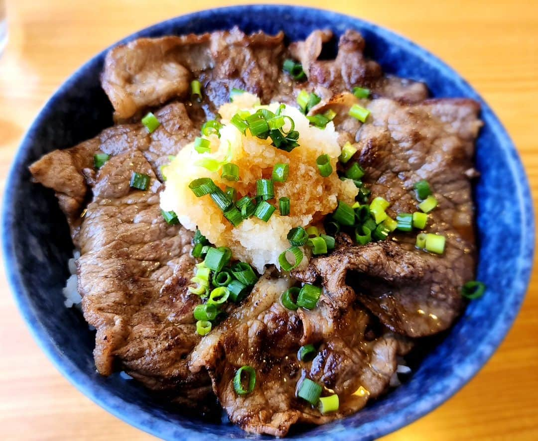 野田幸宏さんのインスタグラム写真 - (野田幸宏Instagram)「下高井戸　どどん ブッチャー2号丼 #下高井戸どどん  #ブッチャー」5月3日 17時37分 - seishn.noda0623