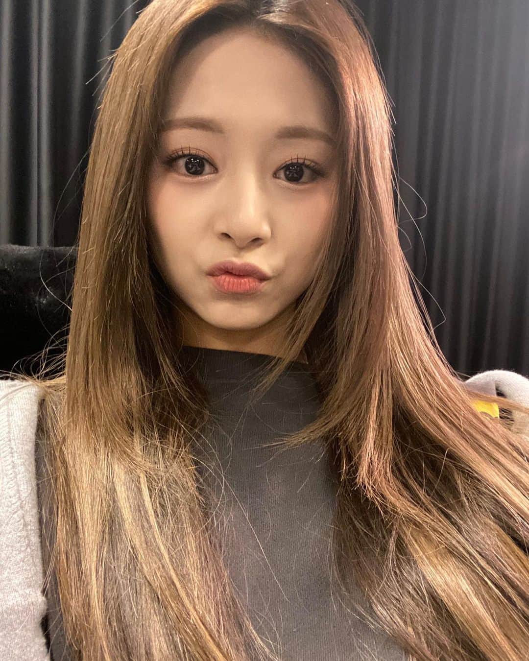 ツウィさんのインスタグラム写真 - (ツウィInstagram)「Hello onces 🩷🌸」5月3日 18時01分 - chou_tzuyu